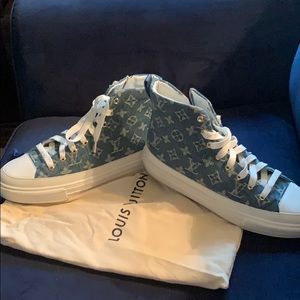 Louis Vuitton | Used Unisex Stellar Sneakers